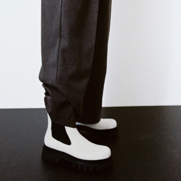 ZARA BNWT Low Heeled Lug Sole Leather Ankle Boots - Picture 9 of 10